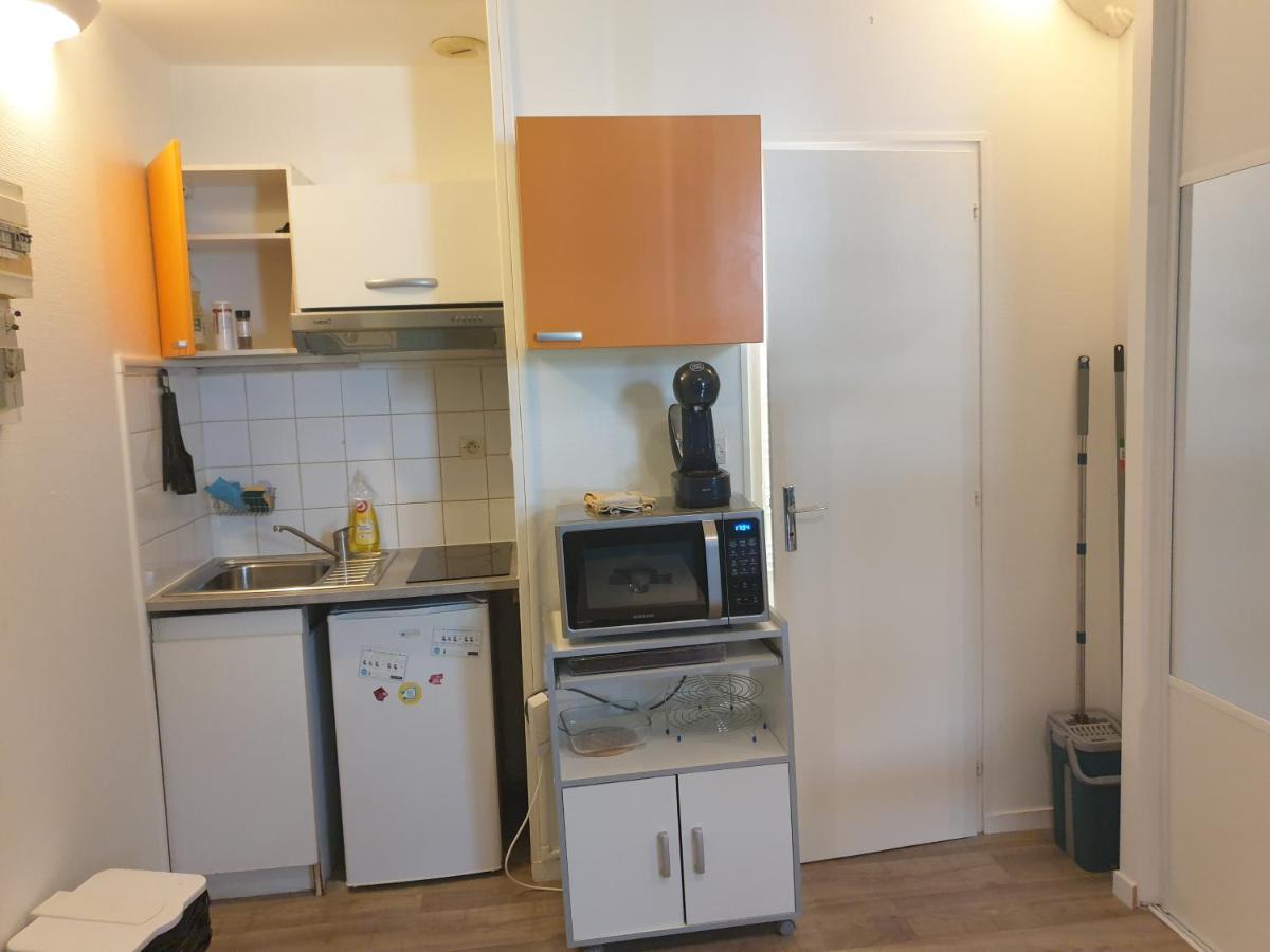 Studio Simplicien *Cosy* plein centre ville de Poitiers *TV* Wifi *Café* Exterior foto