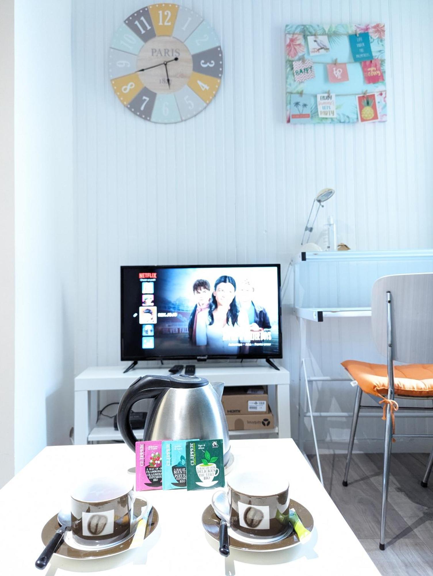 Studio Simplicien *Cosy* plein centre ville de Poitiers *TV* Wifi *Café* Exterior foto