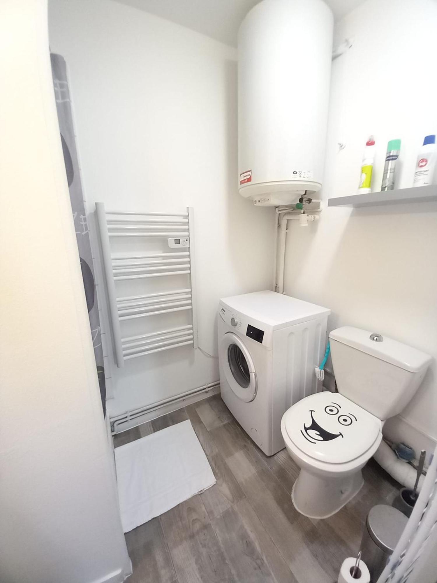 Studio Simplicien *Cosy* plein centre ville de Poitiers *TV* Wifi *Café* Exterior foto